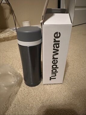 Tupperware Gray and White Insulated Travel Tumbler